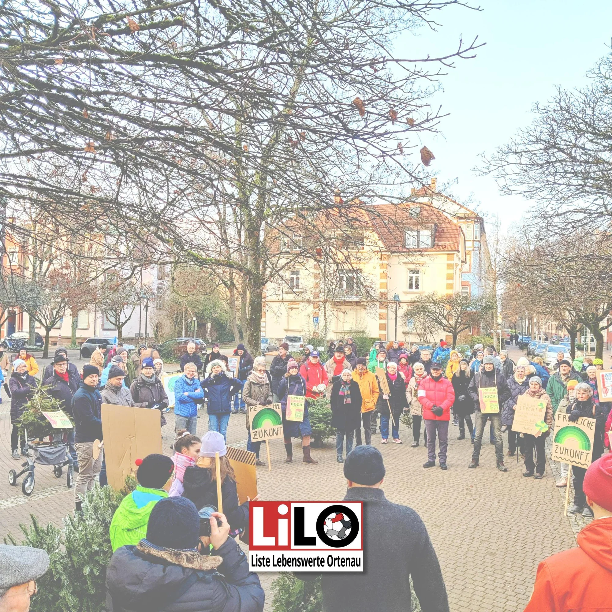 Liste Lebenswerte Ortenau - LiLO.
Demonstration für Bäume: Ruf nach Verkehrswende und Naturschutz. Gemeinsam mit 250 Menschen gingen wir am Freitag für den Erhalt der Bäume in Offenburg auf die Straße.